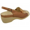 Sandalia de Drucker combinada en gamas cuero beige con elástico en pala y planta de descanso movible